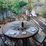 Bed & Breakfast Domaine Les Cascades