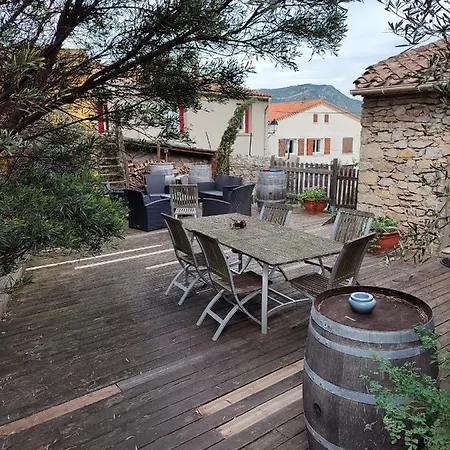 Domaine Les Cascades Bed & Breakfast 3*