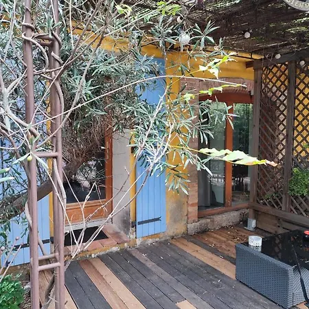 Domaine Les Cascades Bed and breakfast
