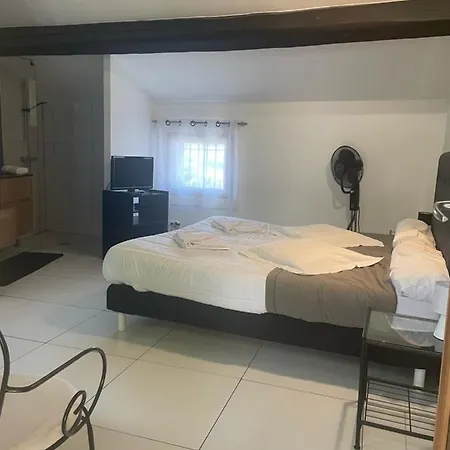 Domaine Les Cascades Bed & Breakfast Ribaute